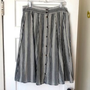 Universal Thread cotton button up midi skirt XXL
